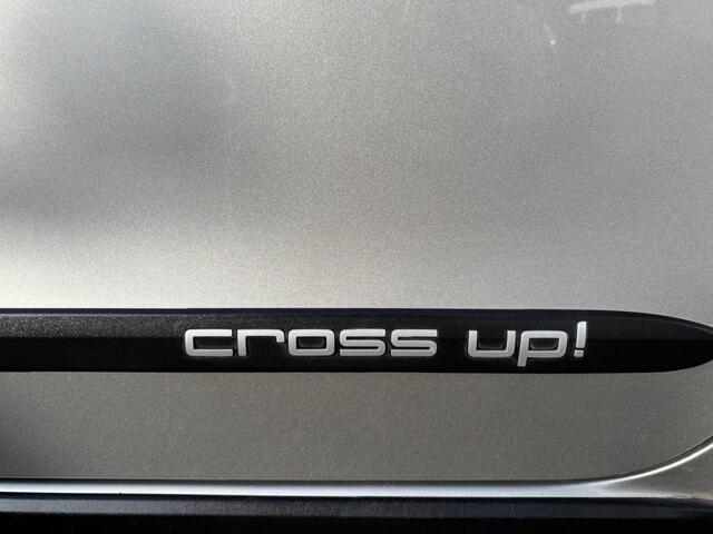 Volkswagen UP! 1.0 TSI BMT cross up!