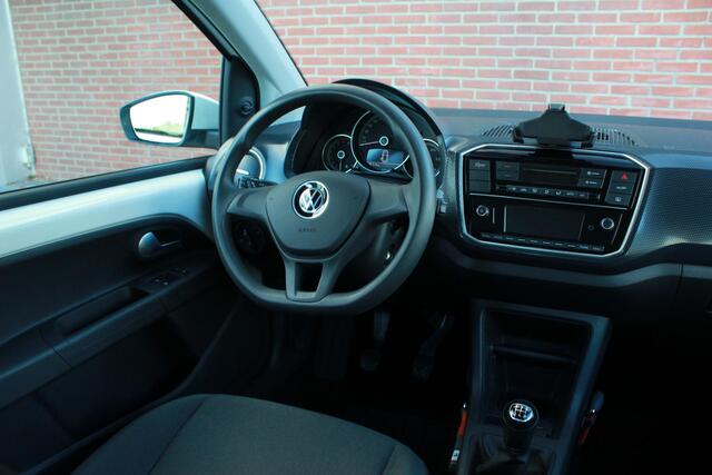 Volkswagen UP! 1.0 | Bluetooth | Camera | Cruise