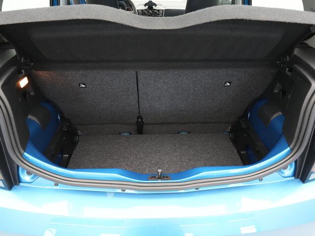 Volkswagen UP! 1.0 60pk BMT move up! Dab Airco Bluetooth