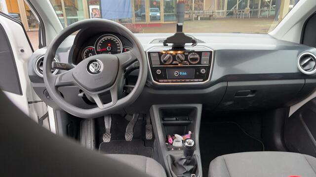 Volkswagen UP! 1.0 BMT 60pk Move up! / Airco / DAB+