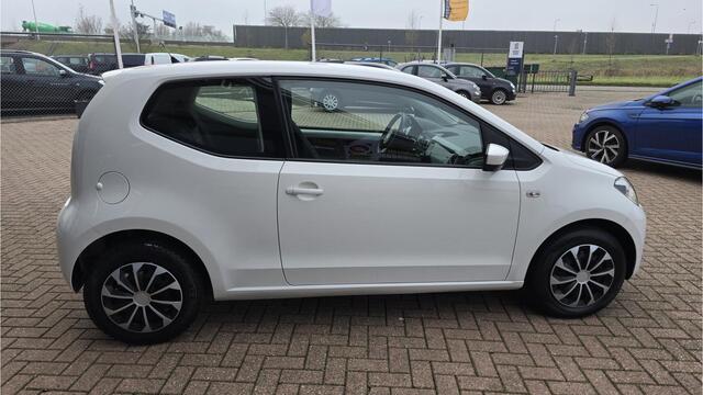 Volkswagen UP! 1.0 move up! I Automaat I AIRCO I Elektrische Ramen I CV I Stuurbekrachtiging I Nette auto I BOVAG Garantie