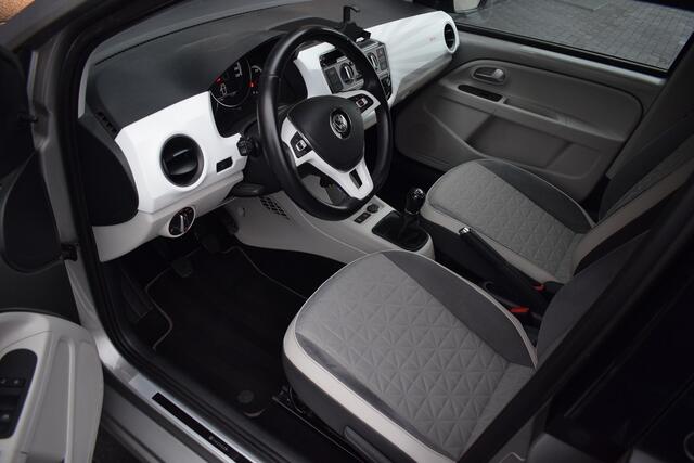 Volkswagen UP! 1.0 TSI 90pk Beats | Pano | Cruise | Camera