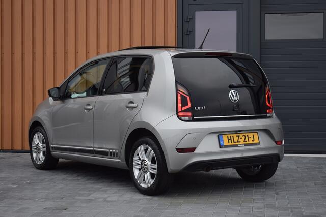 Volkswagen UP! 1.0 TSI 90pk Beats | Pano | Cruise | Camera