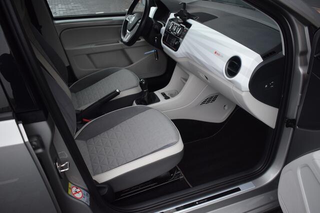 Volkswagen UP! 1.0 TSI 90pk Beats | Pano | Cruise | Camera