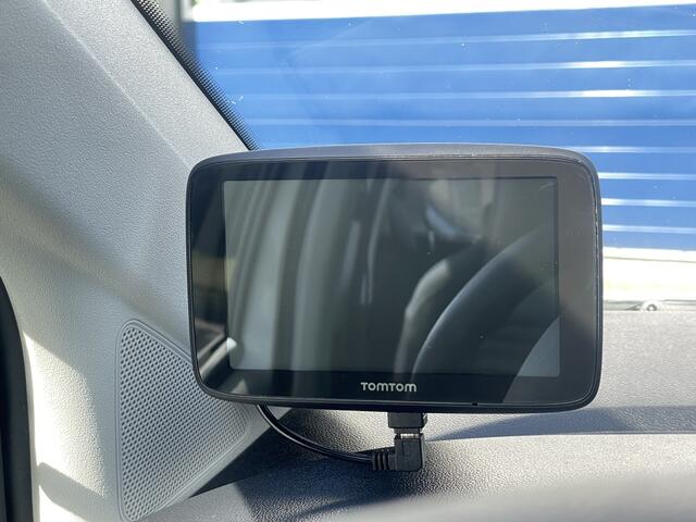 Volkswagen UP! 1.0 | achteruitrijcamera | LED | airco