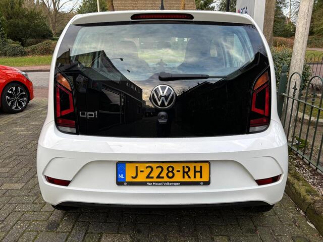 Volkswagen UP! 1.0 BMT move up!