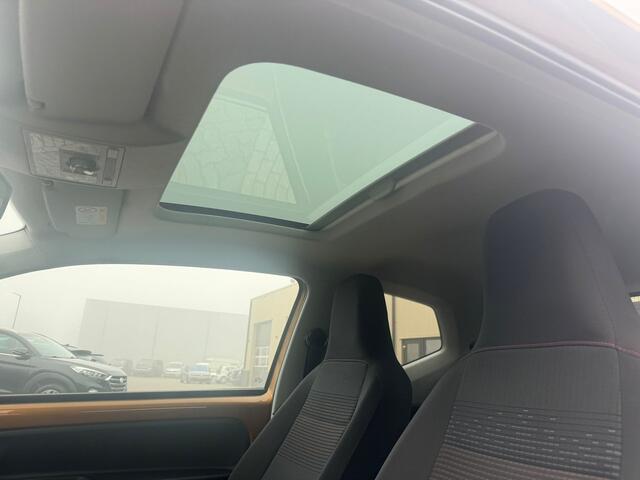 Volkswagen UP! 1.0 BMT Sound up! panorama, cruise, stoelverw, airco