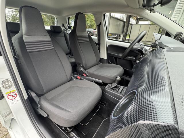 Volkswagen UP! 1.0 Climate control/Camera/Cruise control/PDC 02-03-2027 APK