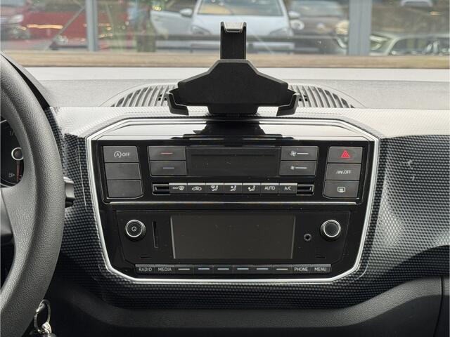 Volkswagen UP! 1.0 Climate control/Camera/Cruise control/PDC 02-03-2027 APK