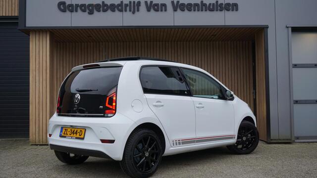 Volkswagen UP! 1.0 60pk up! 5Drs Beats Pano.Dak 16inch LM A-Camera *Nieuwstaat Up!* Alcantara Cruise Control 1e Eigenaar 12253km!