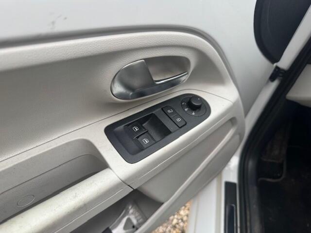 Volkswagen UP! 1.0 BMT UP! BEATS