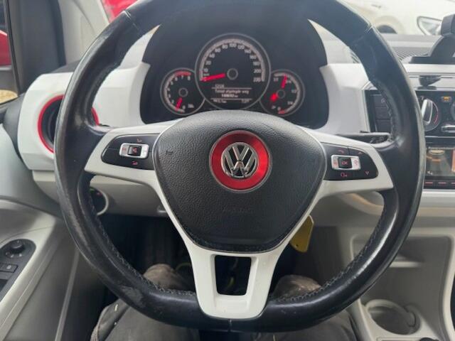 Volkswagen UP! 1.0 BMT UP! BEATS