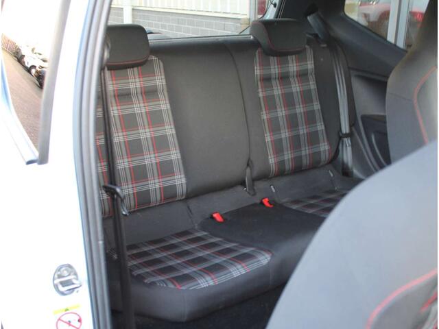 Volkswagen UP! 1.0 TSI GTI Airco/Cruise