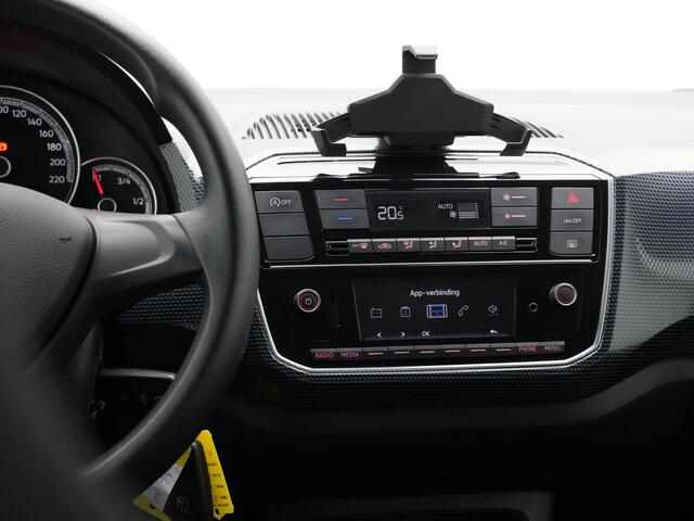 Volkswagen UP! 1.0 65 pk | Achteruitrijcamera | Navigatie via App | Cruise Control
