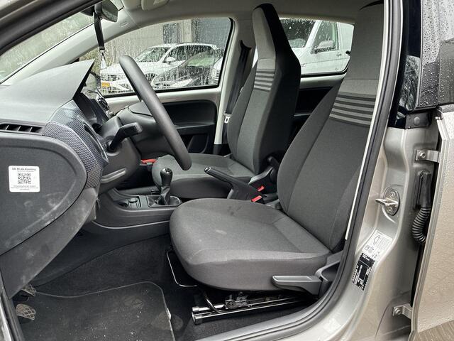 Volkswagen UP! 1.0 65pk · Airco · DAB · Lane Assist · Licht & Zicht Pakket · Bluetooth Telefoonverbinding · Garantie t/m 11-04-2027 of 100.000km