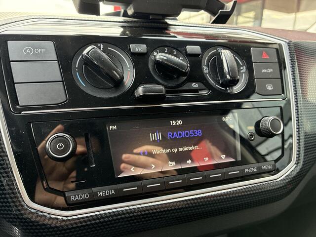 Volkswagen UP! 1.0 65pk · Airco · DAB · Lane Assist · Licht & Zicht Pakket · Bluetooth Telefoonverbinding · Garantie t/m 24-05-2027 of 100.000km