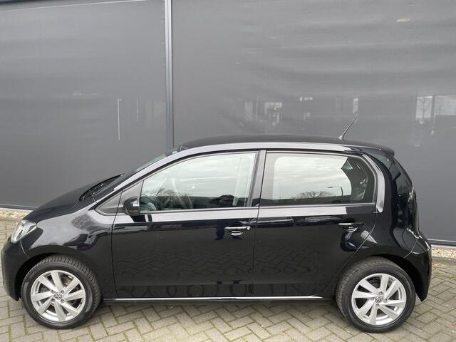 Volkswagen UP! 1.0 BMT move up! Airco - Alarm klasse 1 - Bluetooth - Licht metalen velgen 15 inch - Radio - Hill hold functie - Regensensor - Start/stop systeem - Bandenspanningscontrole systeem