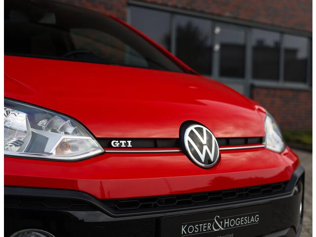 Volkswagen UP! 1.0 TSI GTI | Beats - Camera - Stoelverwarming