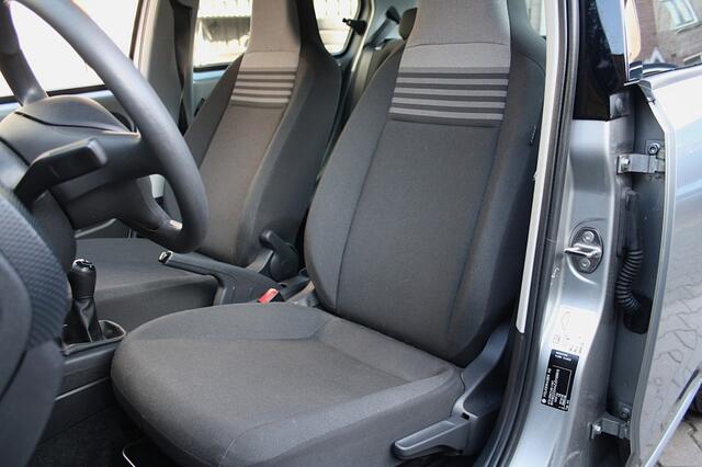 Volkswagen UP! Move up! / NAP / Airco / Ondh. Volledig