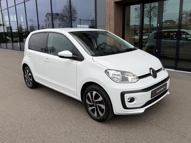Volkswagen UP! 1.0 Active 5-deurs | Lichtmetalen velgen | Mistlampen | Extra getint glas | Leder stuurwiel | Stoelverwarming | Bluetooth | Rijklaar incl. garantie