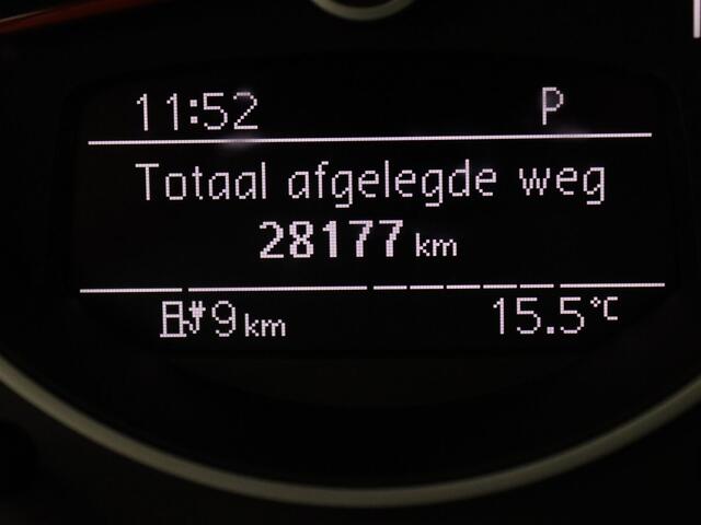 Volkswagen UP! e-Up! e-up! Camera | Cruise | Parkeersens. achter | Stoel-/voorruitverw. | Panoramadak