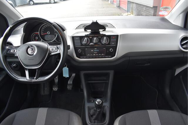 Volkswagen UP! 1.0 BMT high up! Cruise, PDC, A/C, Multi. stuur, Bluetooth