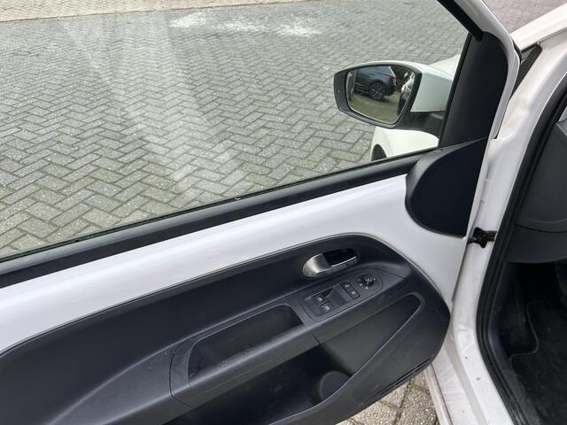 Volkswagen UP! 1.0 BMT move up!