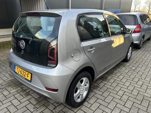 Volkswagen UP! 1.0 BMT move up!