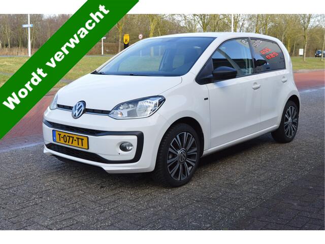 Volkswagen UP! 1.0 75PK BMT high up! Airco / Lmv 16" / Pdc / Priv.glass