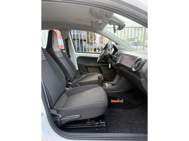 Volkswagen UP! 1.0 BMT move up!