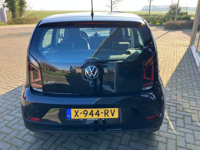 Volkswagen UP! 1.0 High UP