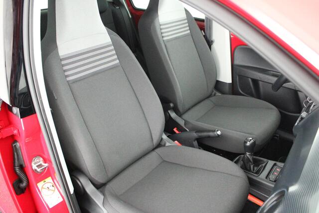 Volkswagen UP! 1.0 BMT 60pk move up! Cruise Control Camera Parkeersensoren