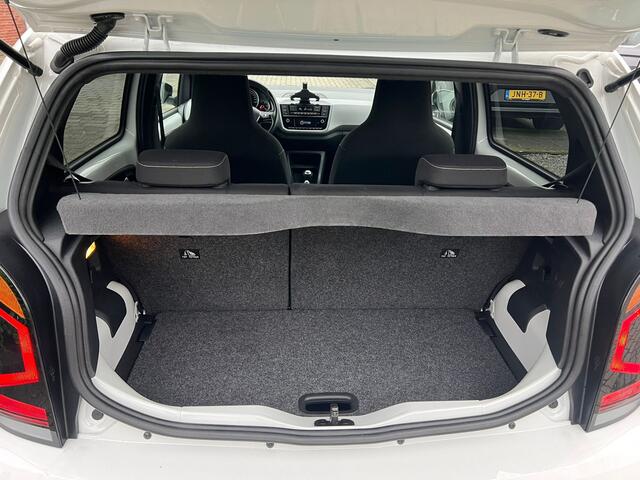Volkswagen UP! 1.0 stoelverw, airco, sportvelgen,