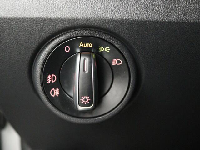 Volkswagen UP! 1.0 BMT high up! | Cruise control | Airco | Radio met bluetooth | Parkeersensoren achter | LM velgen |