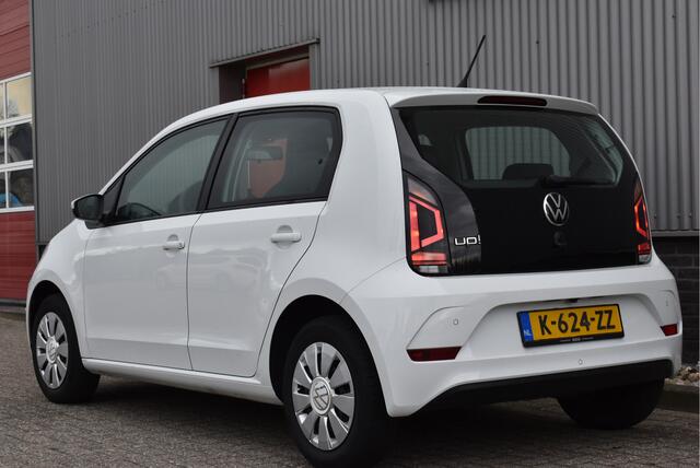 Volkswagen UP! 1.0 Camera, Cruise, PDC, Climate control