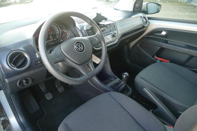 Volkswagen UP! 1.0 | All-season banden | Camera | Rijklaarprijs!