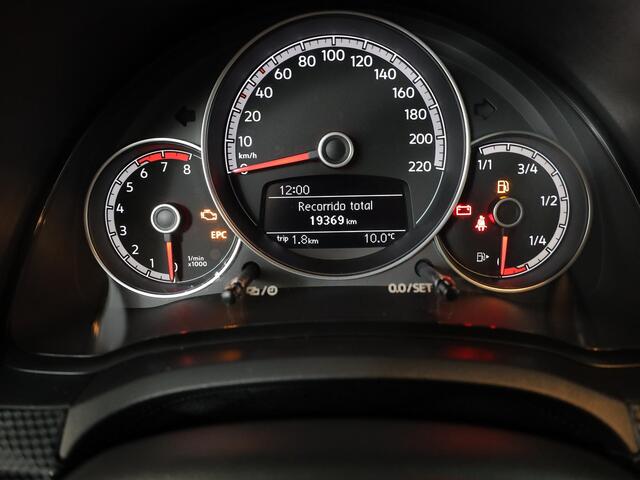 Volkswagen UP! 1.0 | Navigatie via App | Climate Control | Achteruitrijcamera |