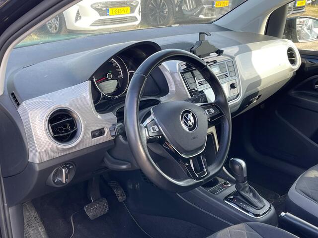 Volkswagen UP! e-Up! e-up! / Achteruitrijcamera / Stoelverwarming / 15'' LMV / VW
