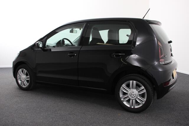 Volkswagen UP! 1.0 Automaat high up! | Airco | Lichtmetalen velgen | Radio | Bluetooth