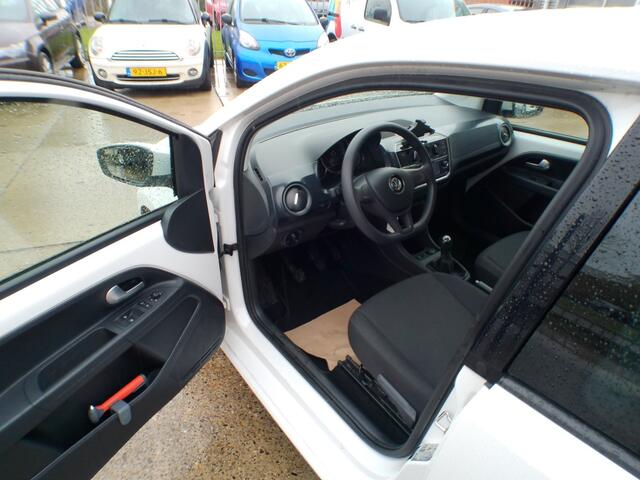 Volkswagen UP! 1.0 BMT move up!