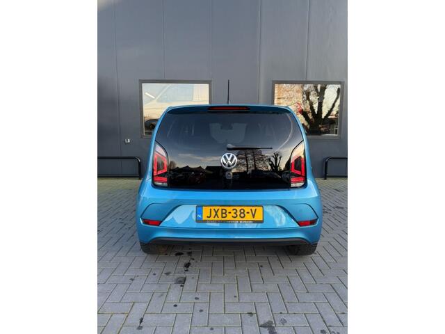 Volkswagen UP! 1.0 BMT high up! Join AUT / LM velgen / Cruise control / Stoelverw. / Pdc