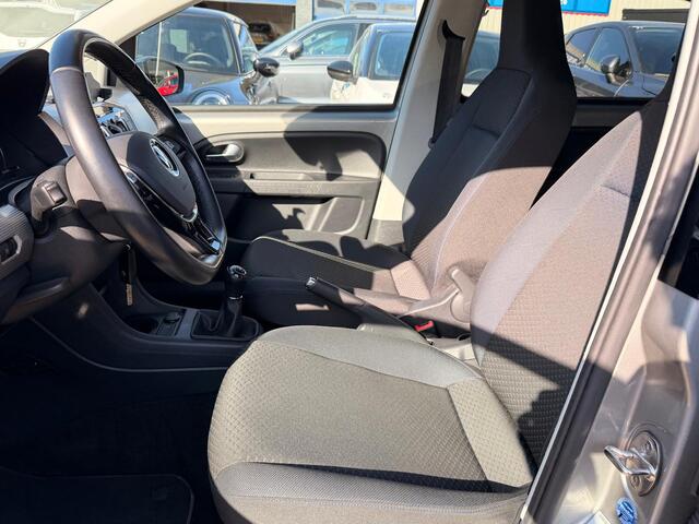 Volkswagen UP! 1.0 United / Airco / Cruisecontrol / Camera / Bluetooth