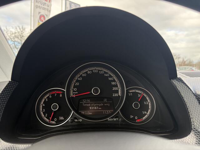 Volkswagen UP! 1.0 BMT move up! Airco, DAB, 5-Deurs, Rijklaar met beurt & garantie!