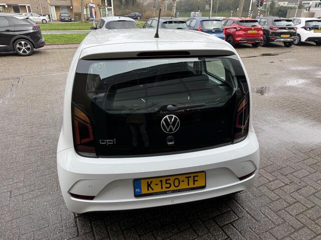 Volkswagen UP! 1.0 / Airco clima/ Cruise/ PDC/ Navigatie via App