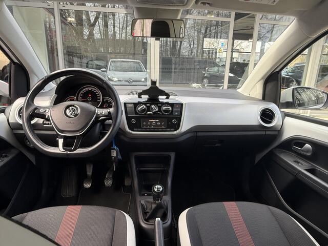 Volkswagen UP! 1.0 5DRS *!* HIGH UP *!* NAVI/ CRUISE/ LMV/ MF STUUR *!*