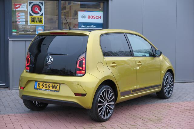 Volkswagen UP! 1.0 BMT 44kw 60pk move up! Navi via Maps & more ,Bleutooth telefoon, Lichtmetalen velgen 17", Led , Cruisecontrol tegen ¤500,- meerprijs