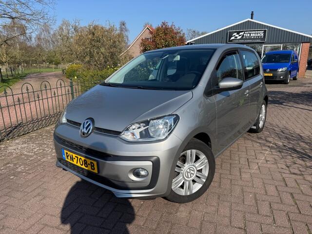 Volkswagen UP! 1.0 BMT high up! *Camera*Cruise *Dealer onderhouden!