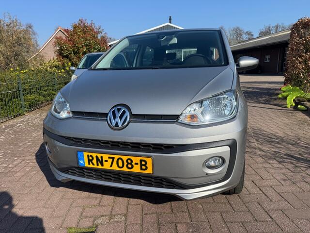 Volkswagen UP! 1.0 BMT high up! *Camera*Cruise *Dealer onderhouden!