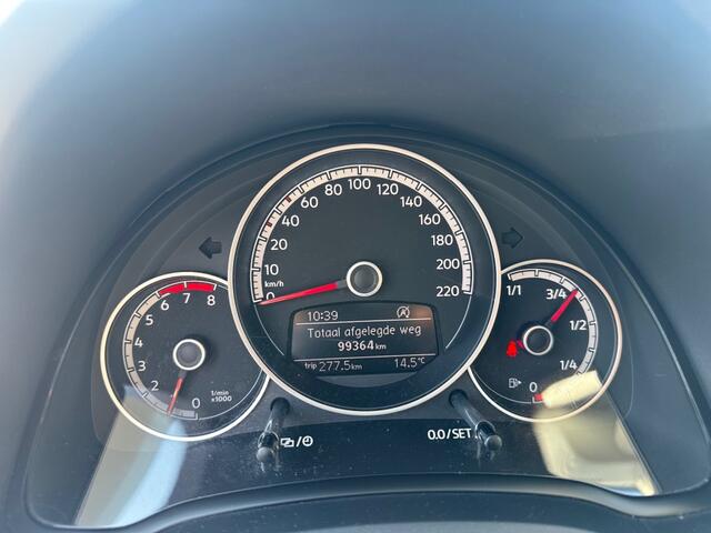 Volkswagen UP! 1.0 BMT high up! *Camera*Cruise *Dealer onderhouden!