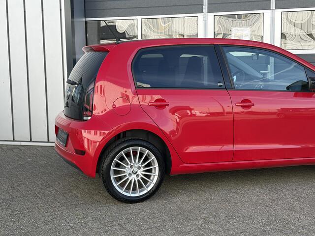 Volkswagen UP! 1.0 sound up! | Airco | Bluetooth | Stoel verwarming | CV | Licht metaal |